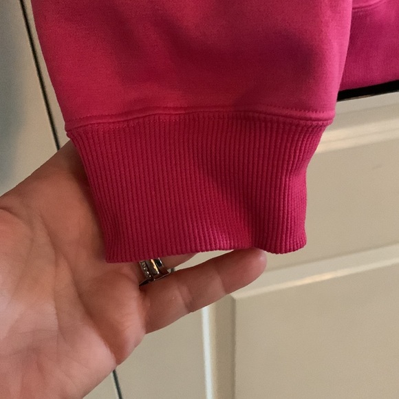 Pink under Armour fleece hoodie medium - Picture 5 of 7